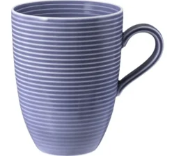 Beat Becher mit Henkel 0,35 l mit Relief Fliederblau